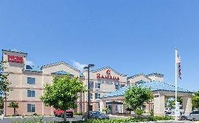 Ramada By Wyndham Fresno Northwest